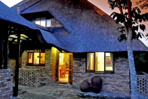 Legend Safaris - Kruger Park Lodge 257A